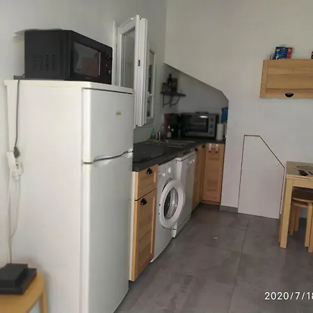 شقة Logement Dans Maison, Face A La Mer *