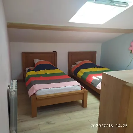 Logement Dans Maison, Face A La Mer